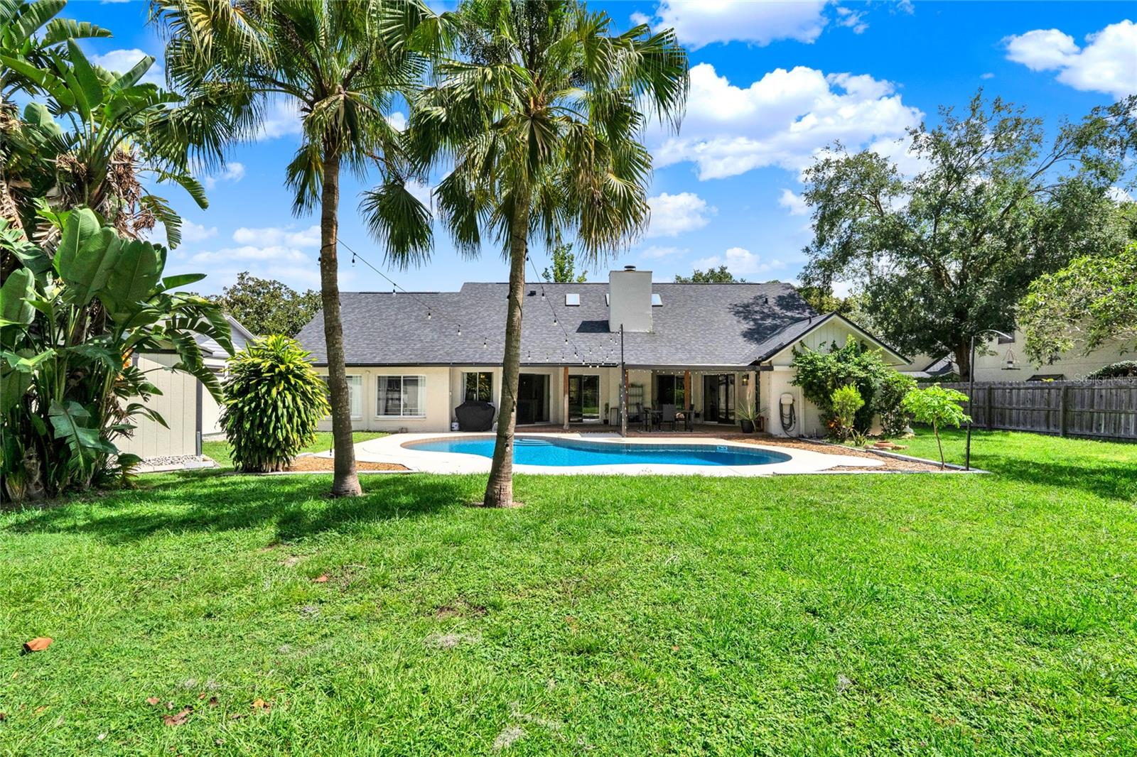 370 BRUSHWOOD LANE