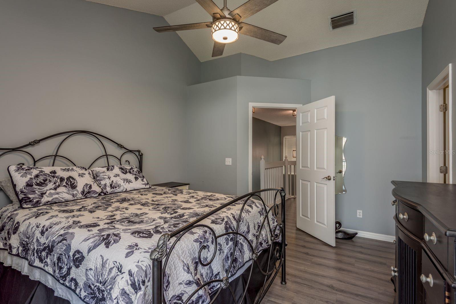 GLENBROOK EAST - Residential Lease
