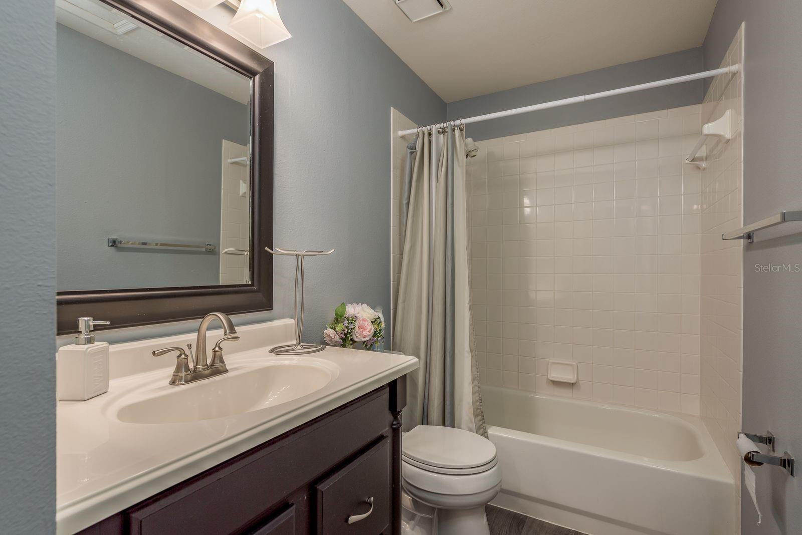 GLENBROOK EAST - Residential Lease