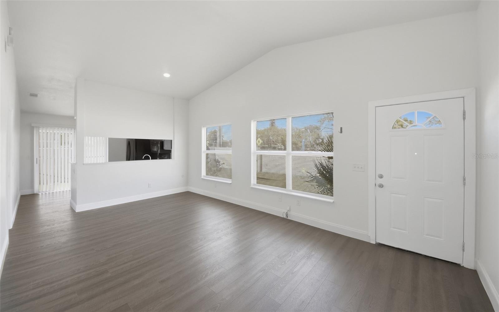 CHELSEA SQUARE 5B - Residential