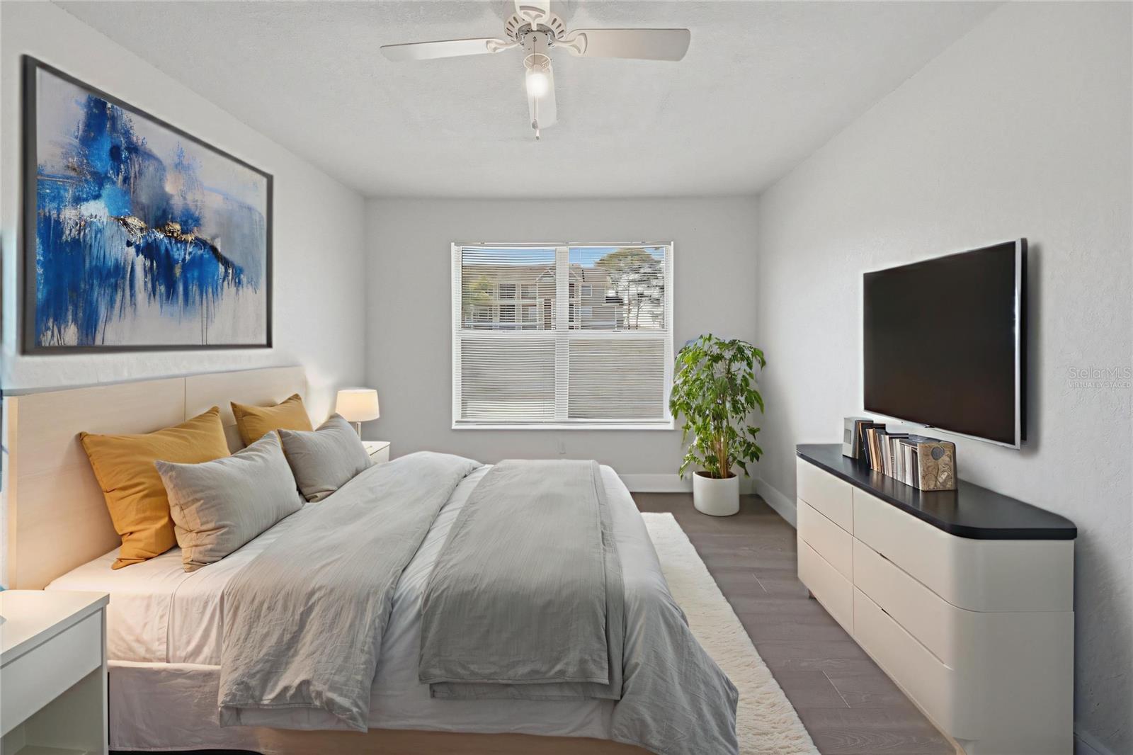 CHELSEA SQUARE 5B - Residential