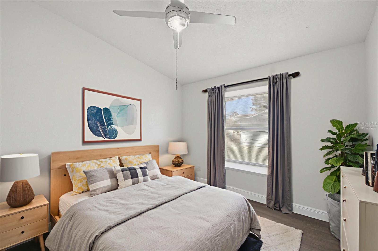 CHELSEA SQUARE 5B - Residential