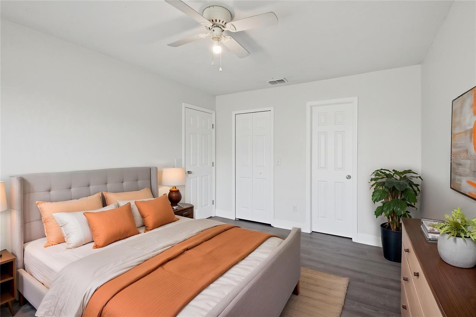 CHELSEA SQUARE 5B - Residential