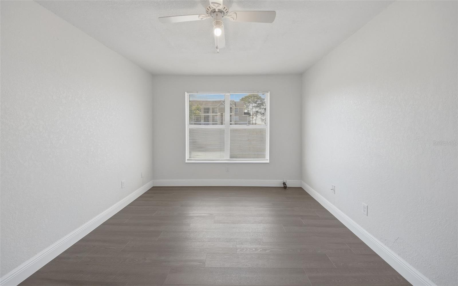 CHELSEA SQUARE 5B - Residential