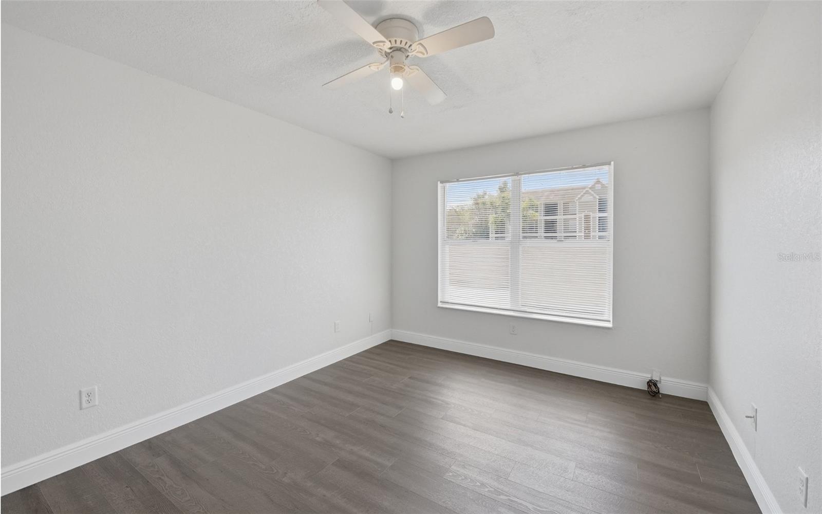 CHELSEA SQUARE 5B - Residential