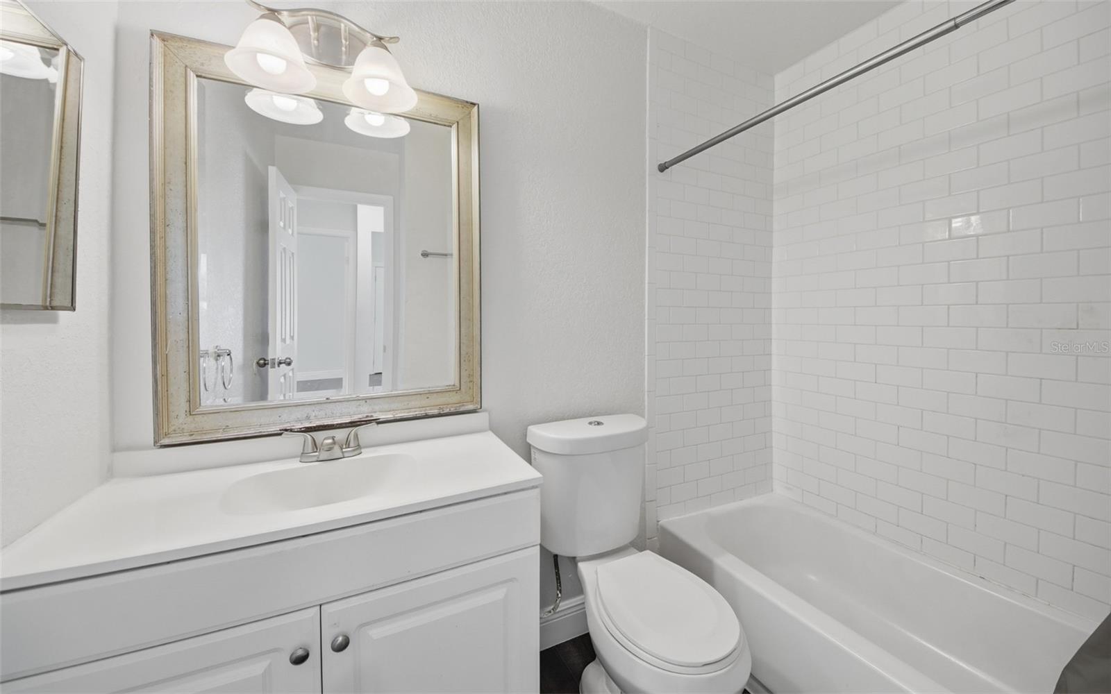 CHELSEA SQUARE 5B - Residential