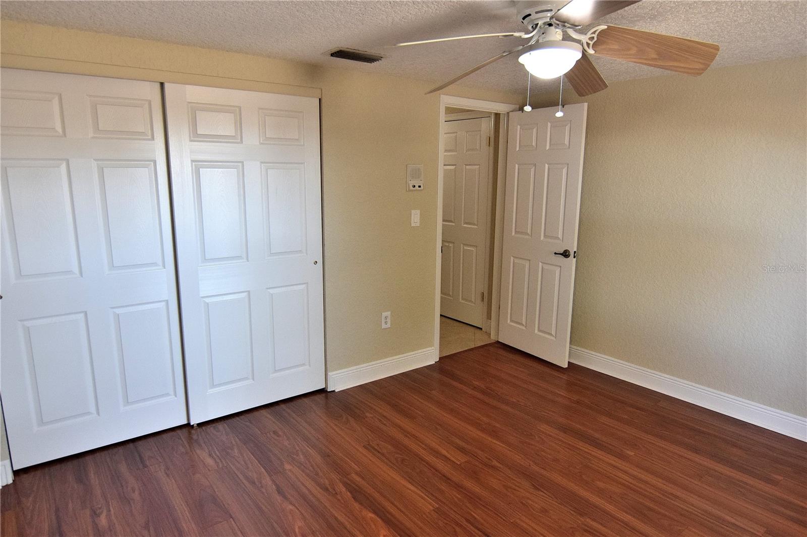 REGENCY PARK - Residential