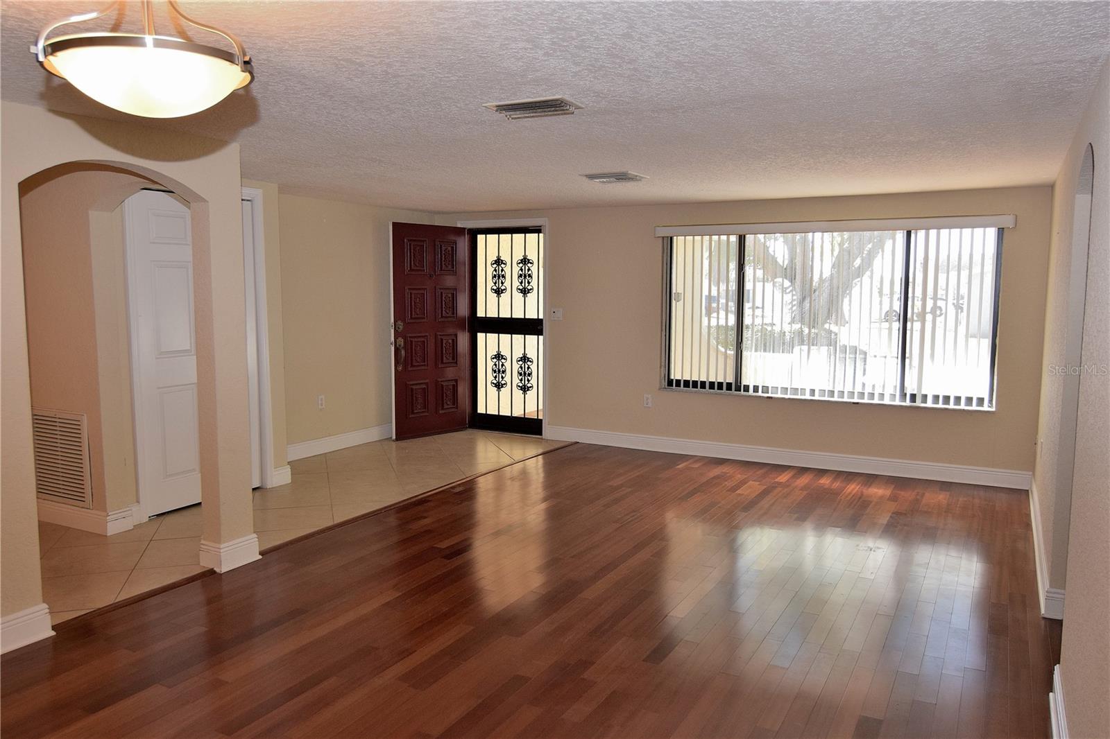 REGENCY PARK - Residential