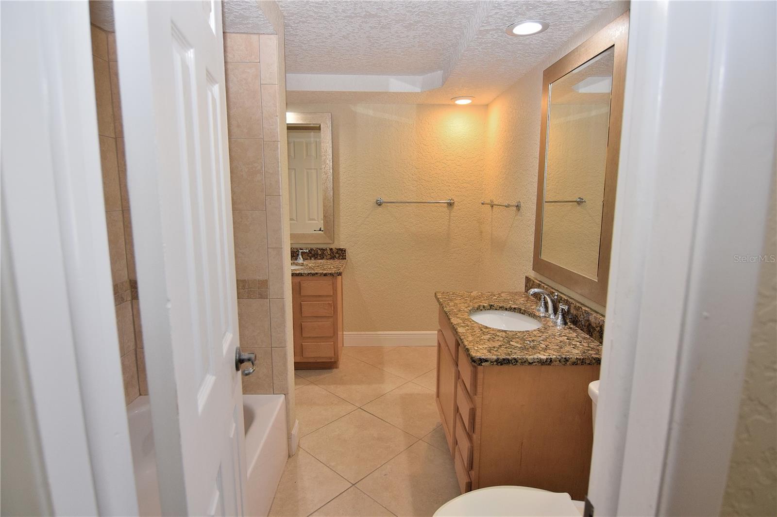 REGENCY PARK - Residential