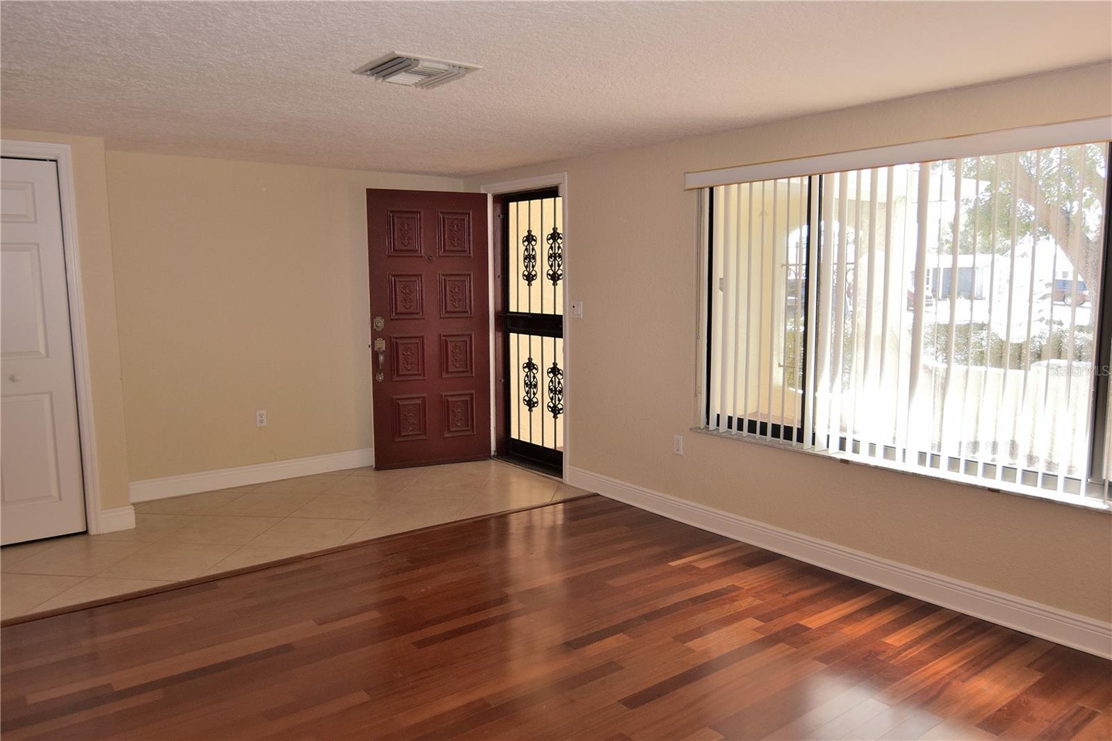 REGENCY PARK - Residential