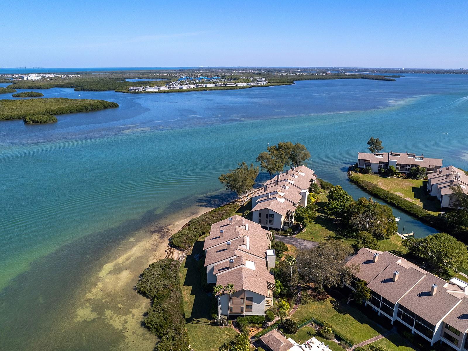 3860 MARINERS WAY 413A, CORTEZ, FL, 34215 2 3860 MARINERS WAY 413A