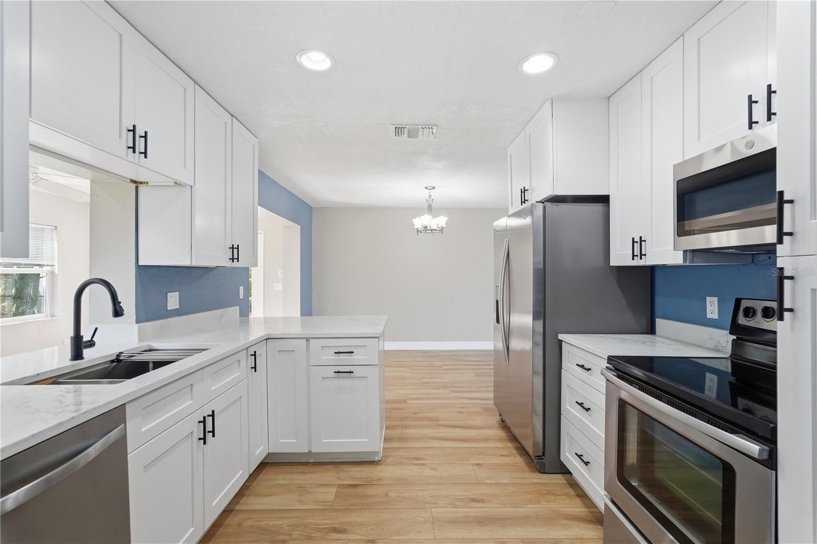 HARBOR PALMS-UNIT THREE - Residential