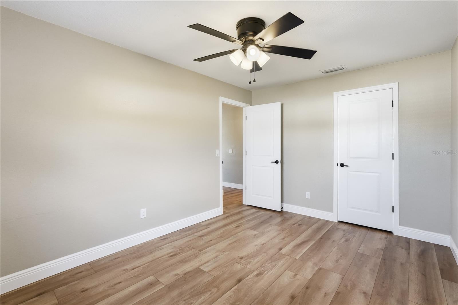 HARBOR PALMS-UNIT THREE - Residential