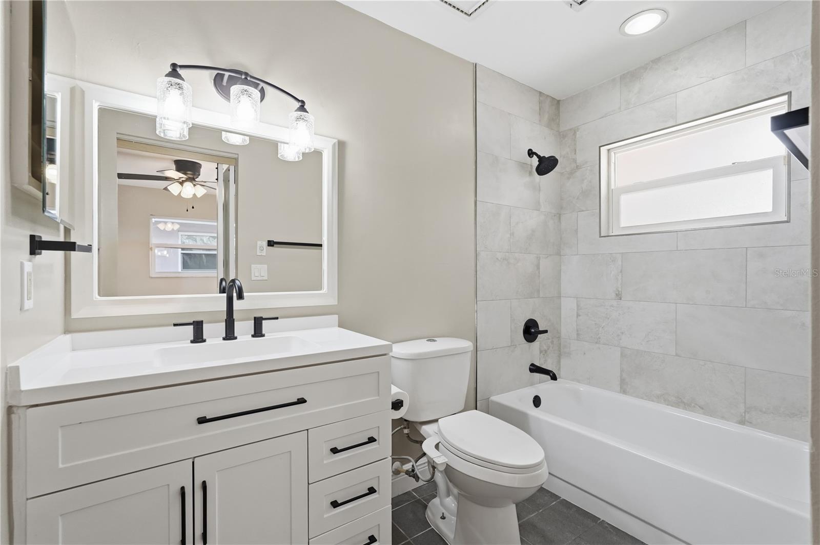 HARBOR PALMS-UNIT THREE - Residential