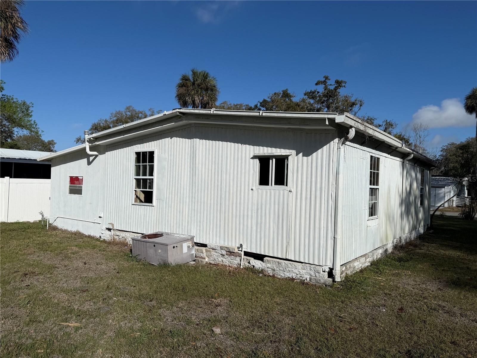 TWIN GATES MOBILE ESTATES - Residential