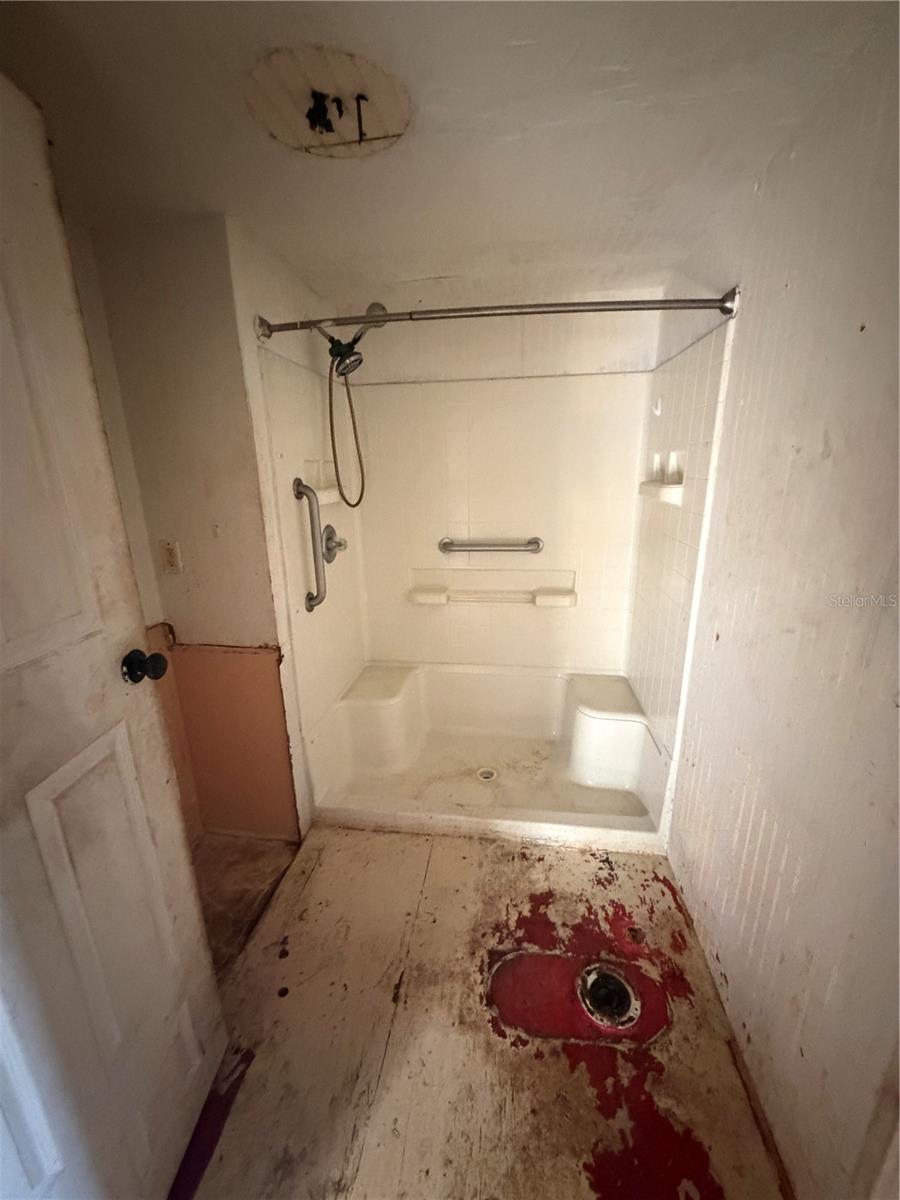 TWIN GATES MOBILE ESTATES - Residential