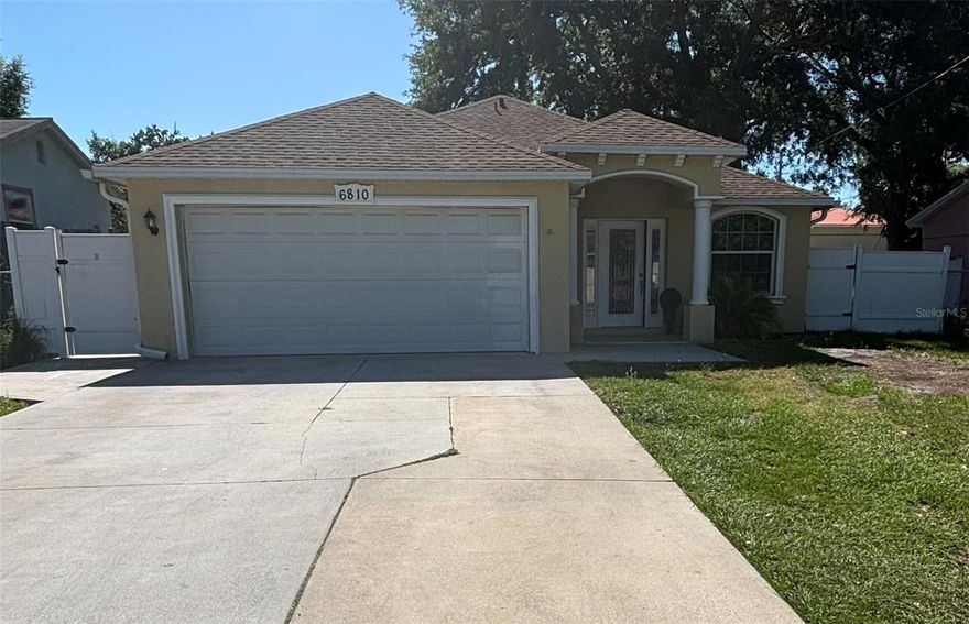 Welcome Home potential buyers.We have spacious 3 bed 2 baths a living room and a family room for your family to settle down ,And yes we have voulted celing to feel more roomy. Whenever you get bored there is a park and a zoo close by for exercise and family fun. Its a great location for schools and businesses and library.