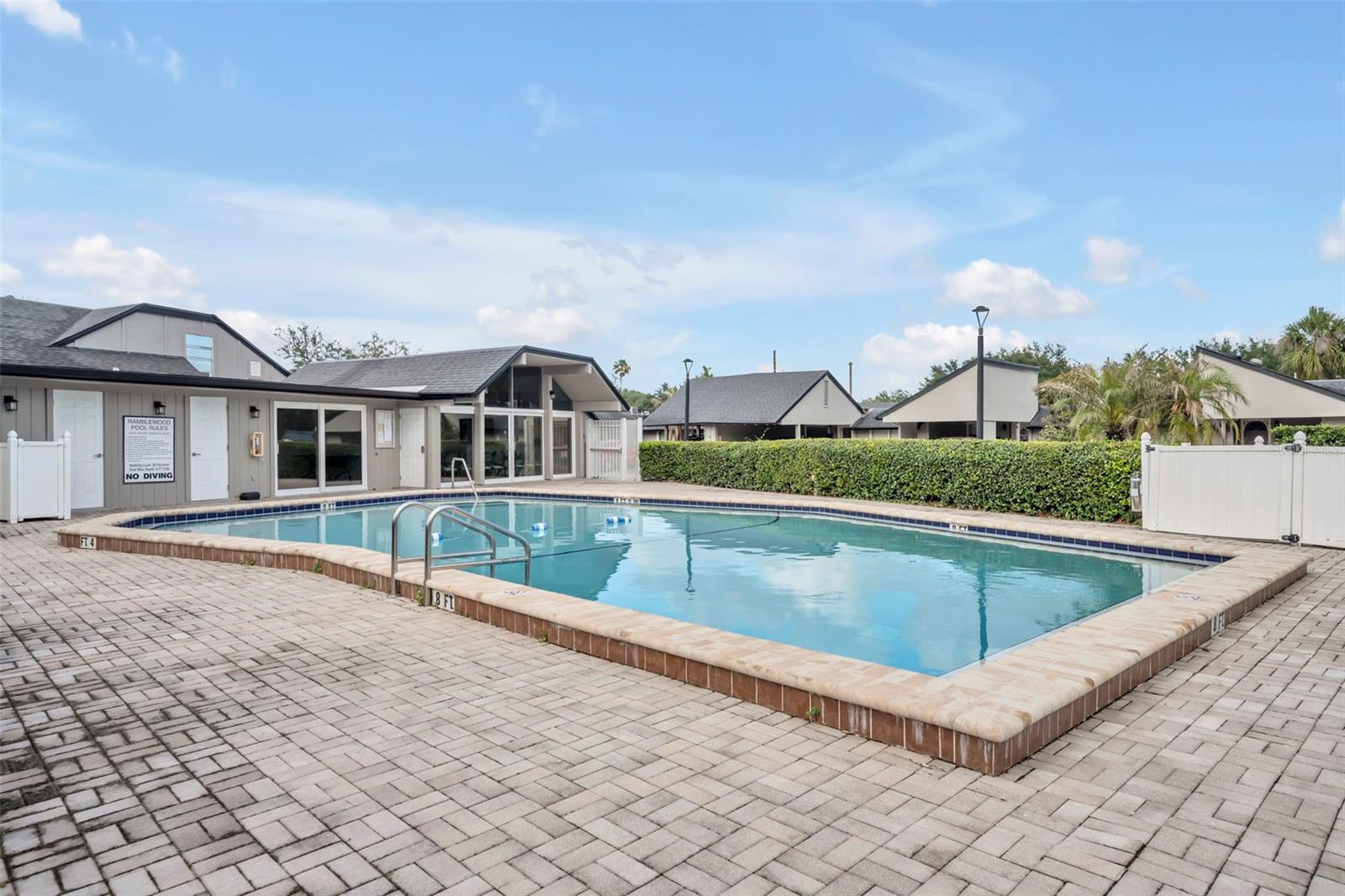 RAMBLEWOOD CONDO - Residential