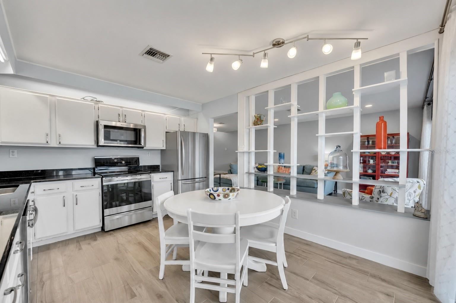 RAMBLEWOOD CONDO - Residential