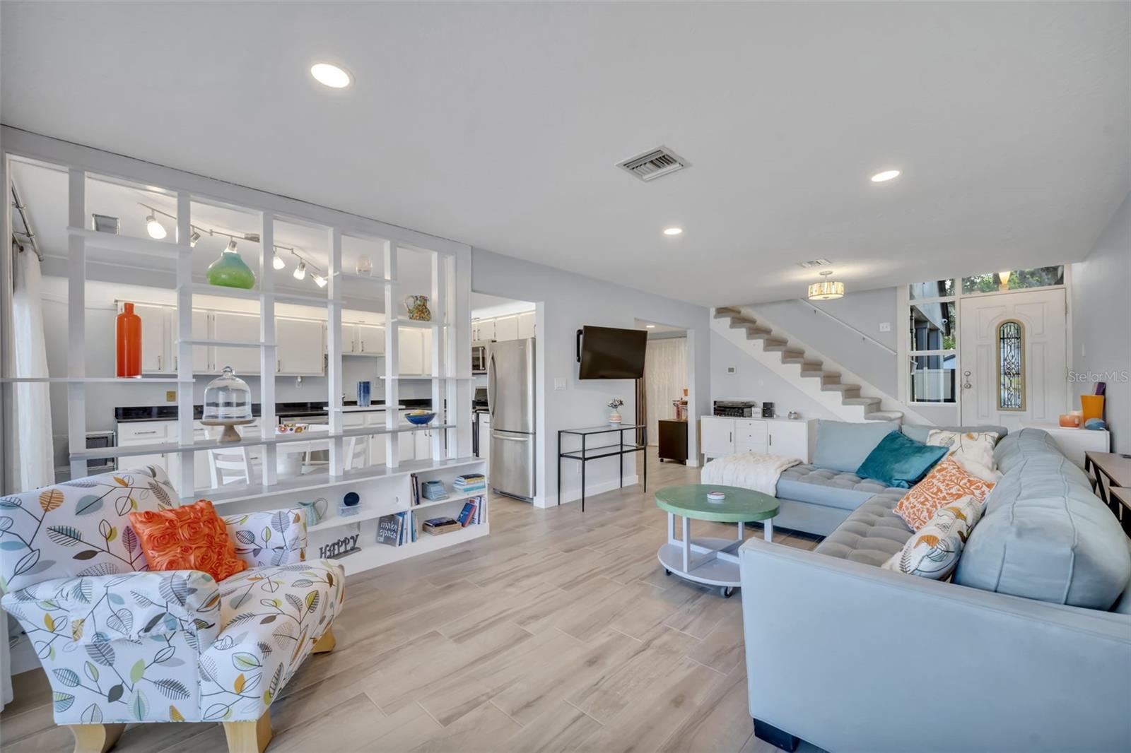 RAMBLEWOOD CONDO - Residential
