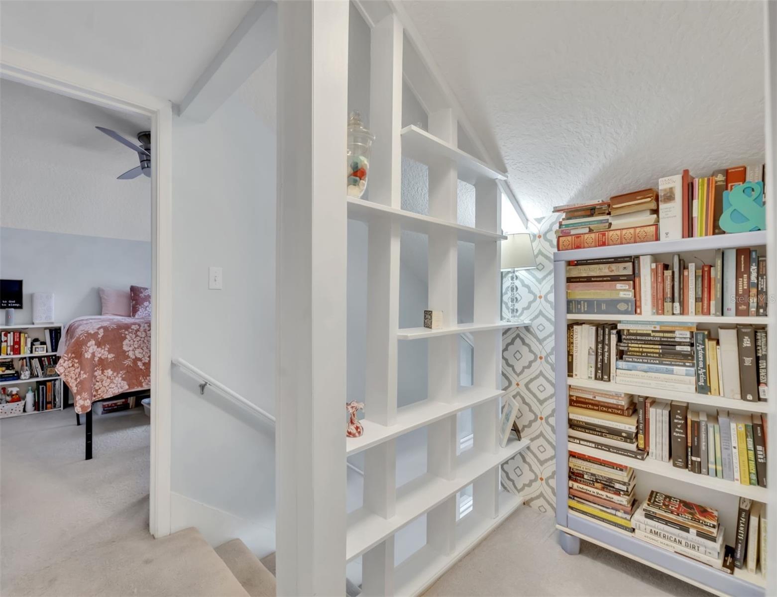 RAMBLEWOOD CONDO - Residential