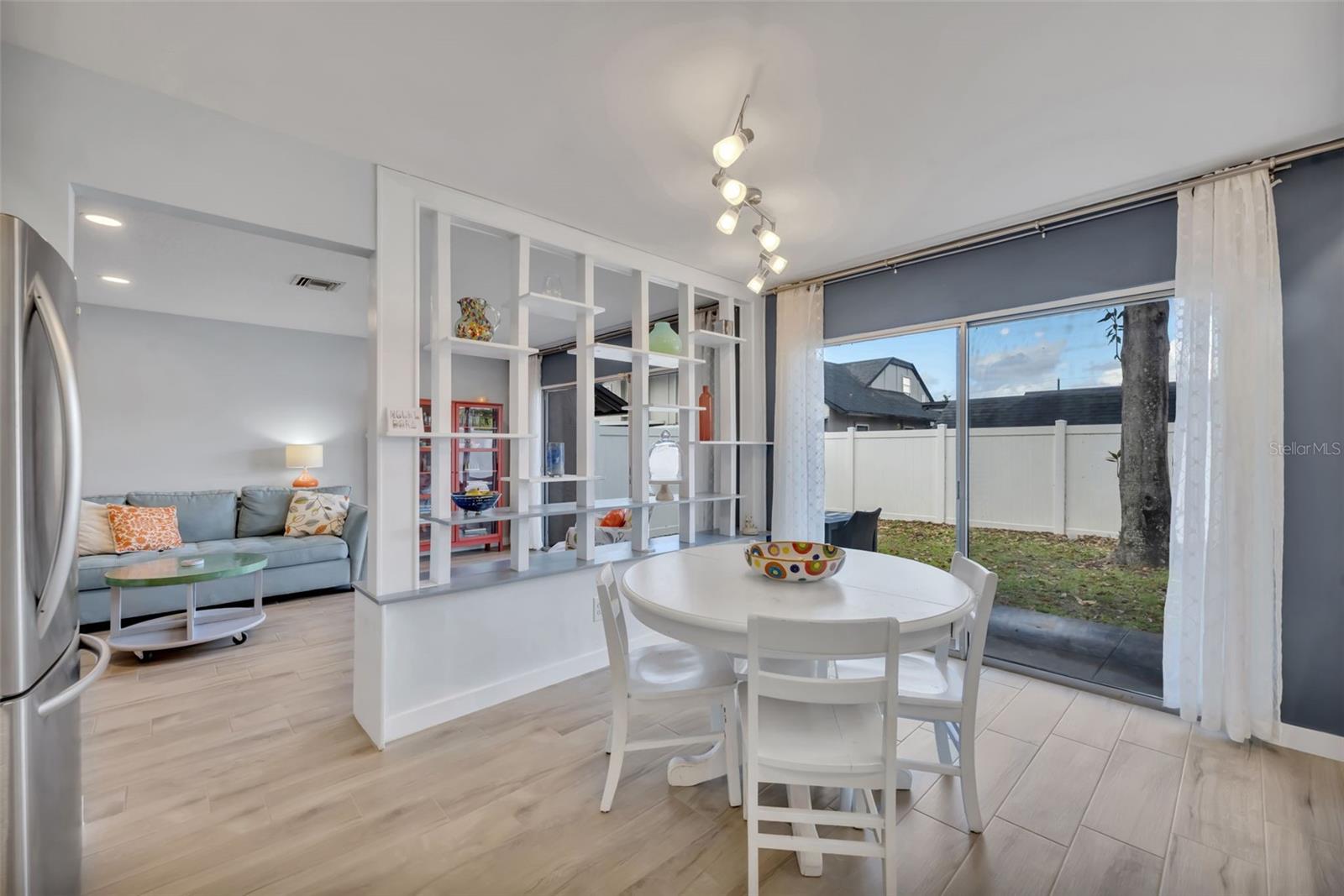 RAMBLEWOOD CONDO - Residential