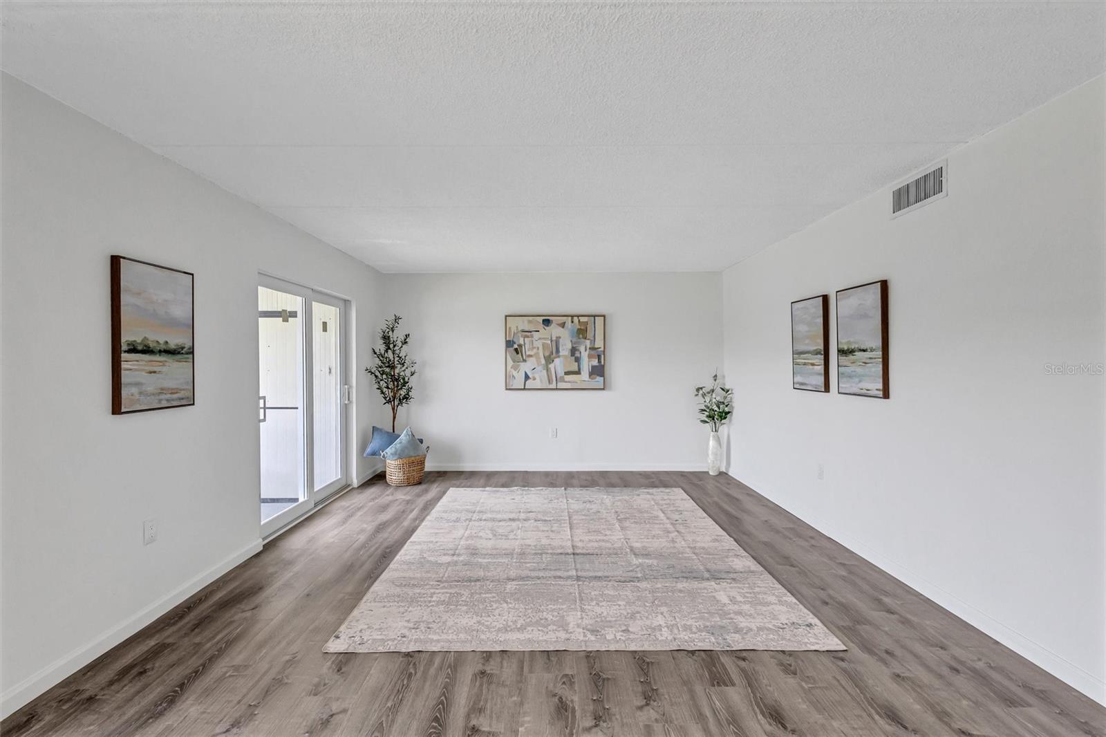 BAY POINTE CONDO - Residential