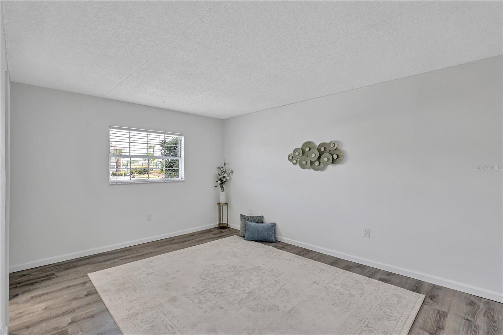 BAY POINTE CONDO - Residential