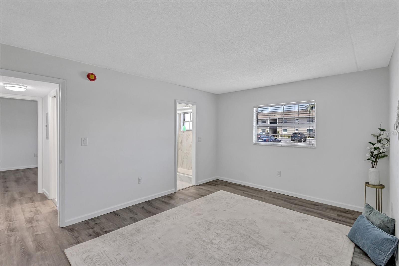 BAY POINTE CONDO - Residential