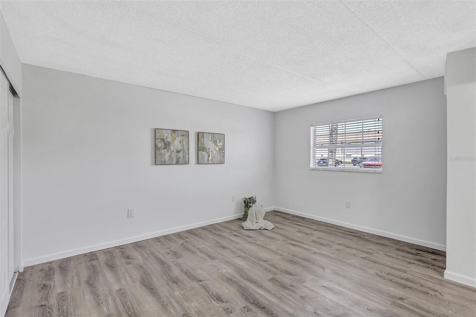 BAY POINTE CONDO - Residential
