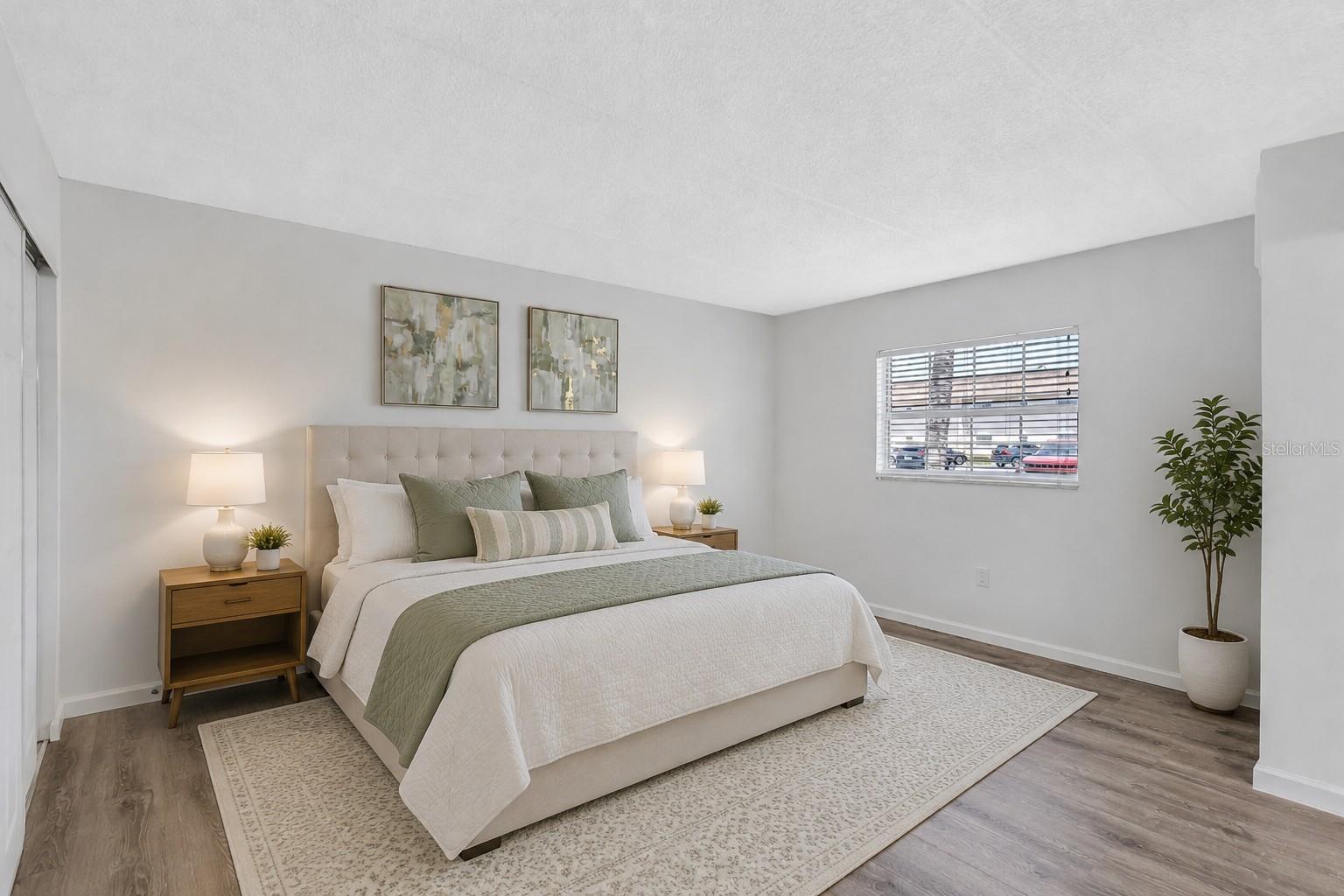 BAY POINTE CONDO - Residential
