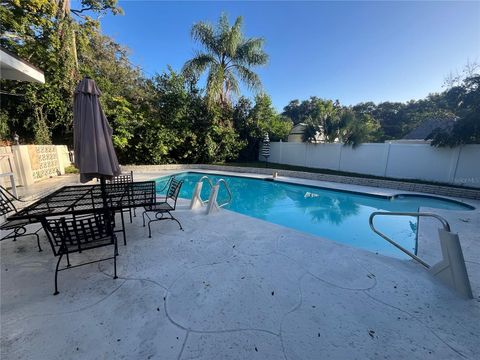 A home in DELAND