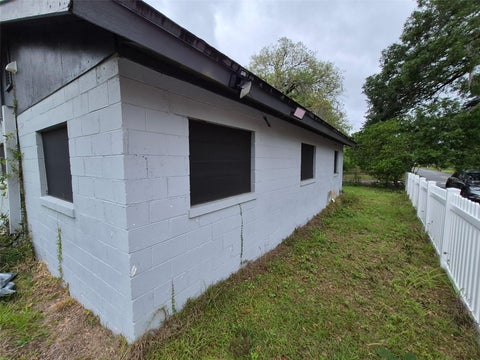 Tiny photo for 1106 SW 5th Street, Ocala, FL 34471 (MLS # OM727368)