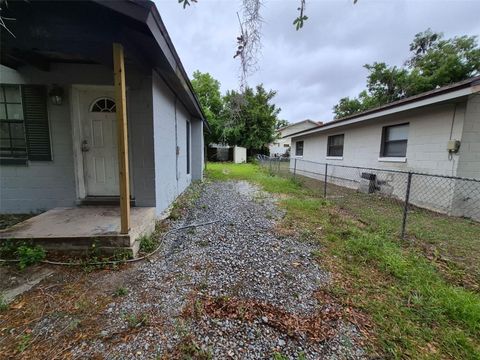 Tiny photo for 1106 SW 5th Street, Ocala, FL 34471 (MLS # OM727368)