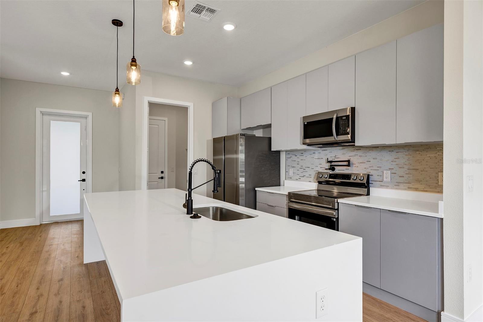 PORT CHARLOTTE SEC 014 - Residential Lease