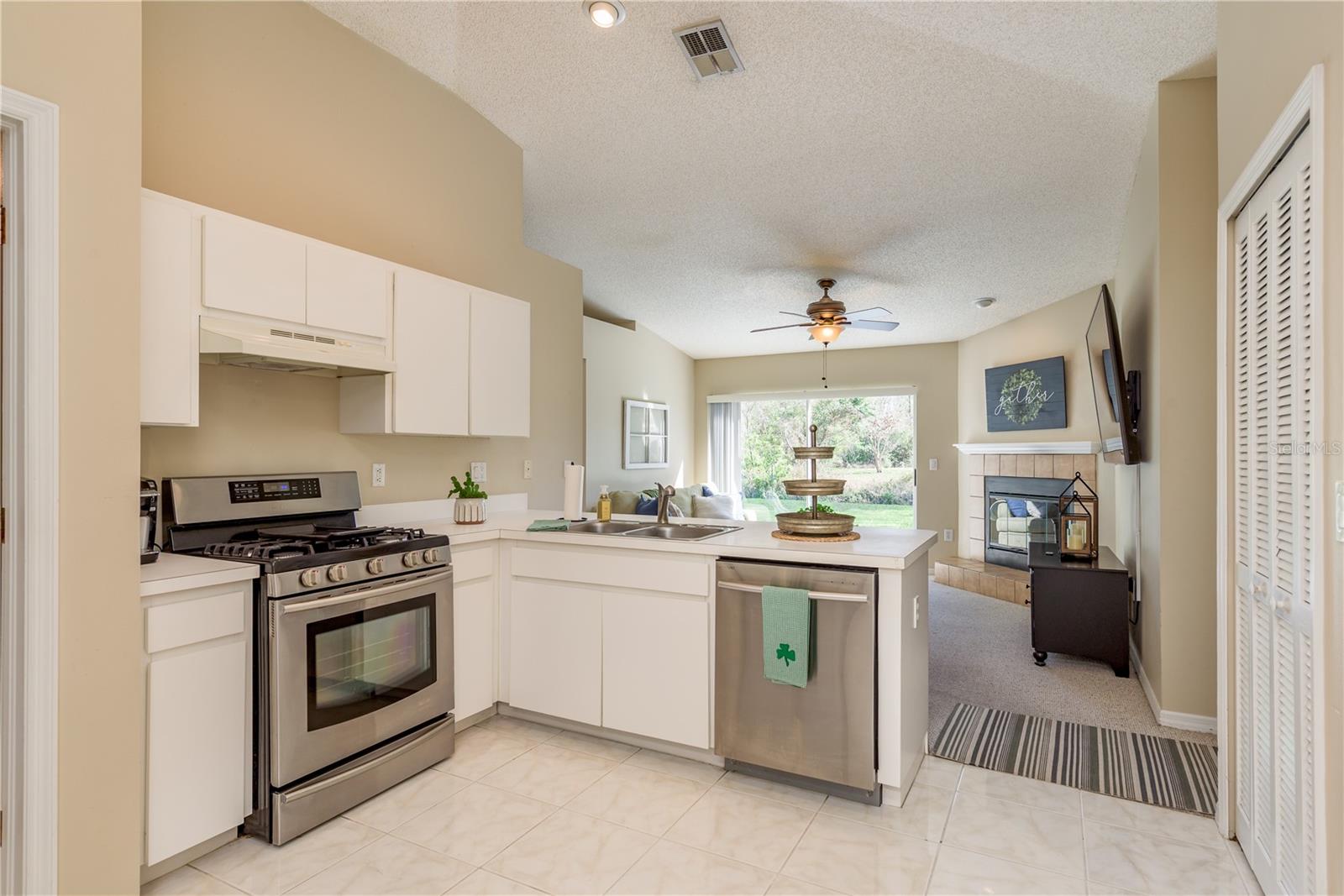 ANCLOTE RIVER ACRES - Residential