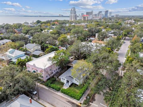 A home in TAMPA