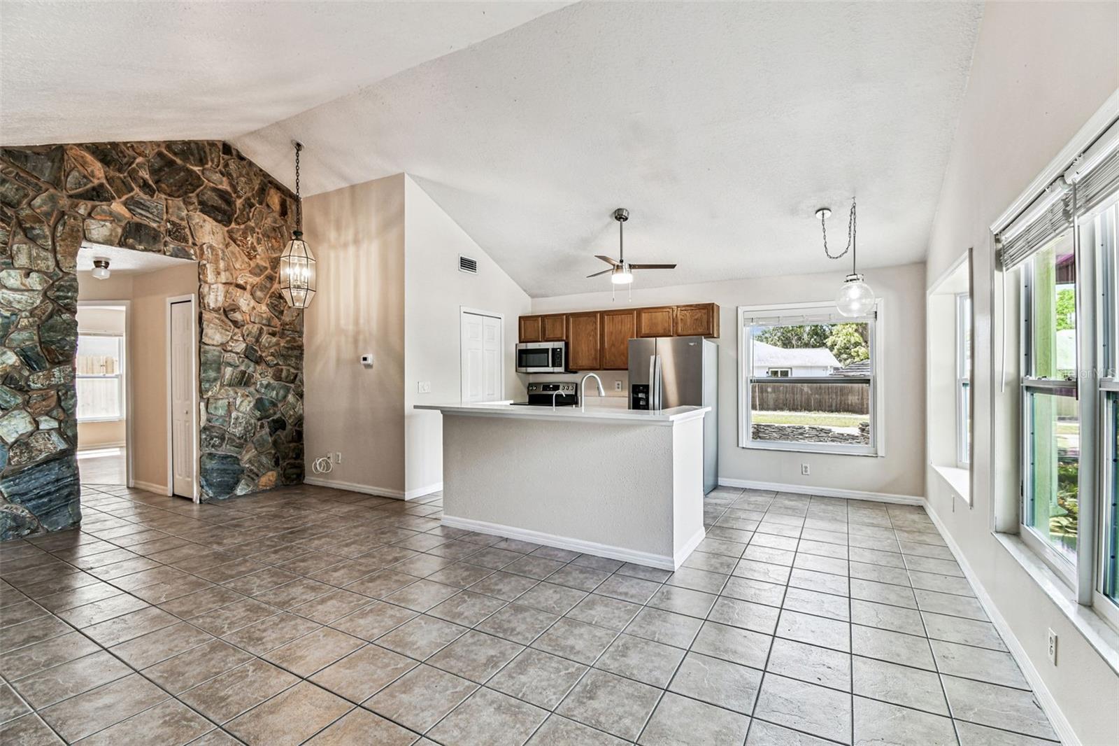 LAKE ST GEORGE SOUTH UNIT III - Residential