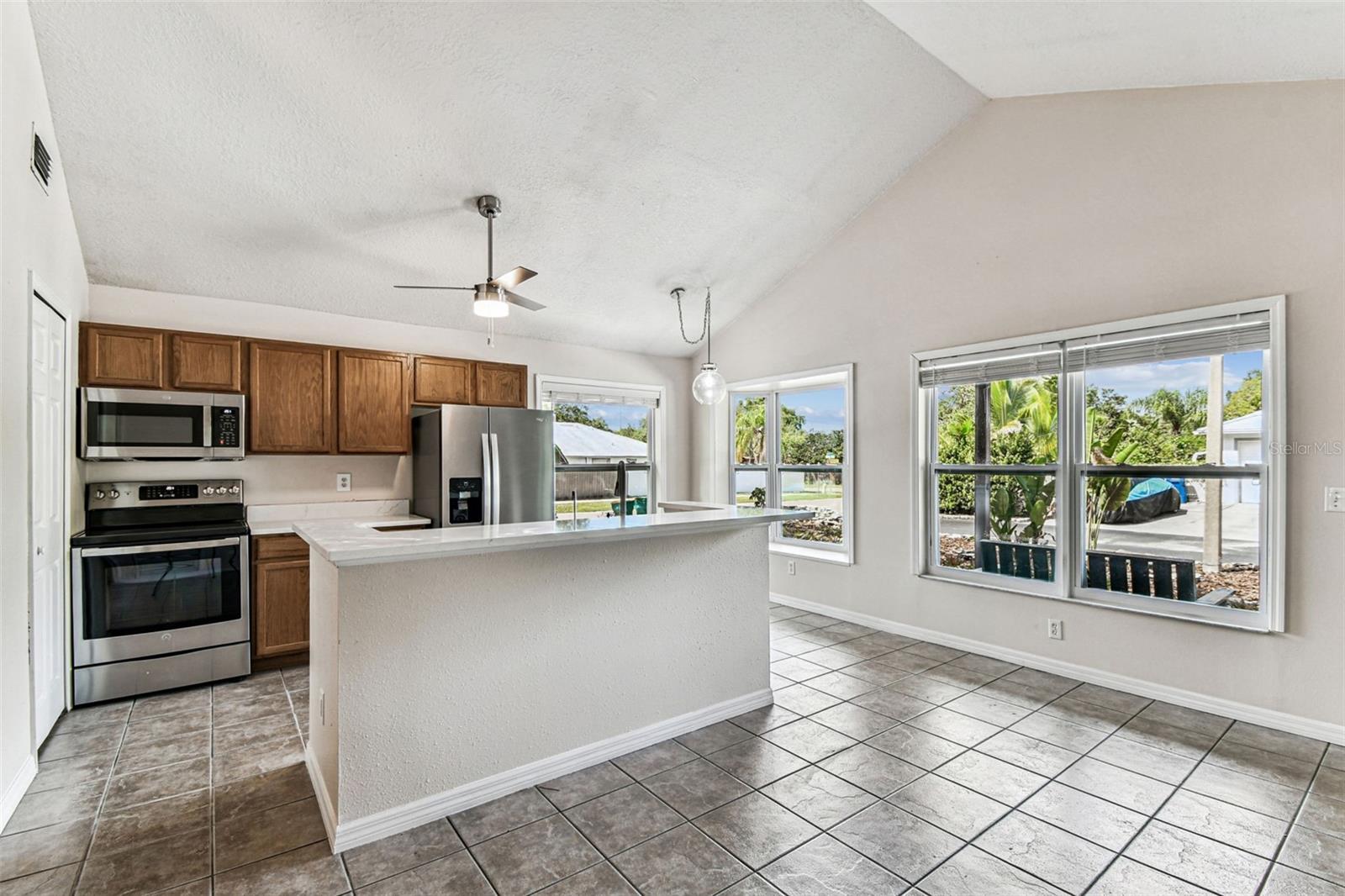 LAKE ST GEORGE SOUTH UNIT III - Residential