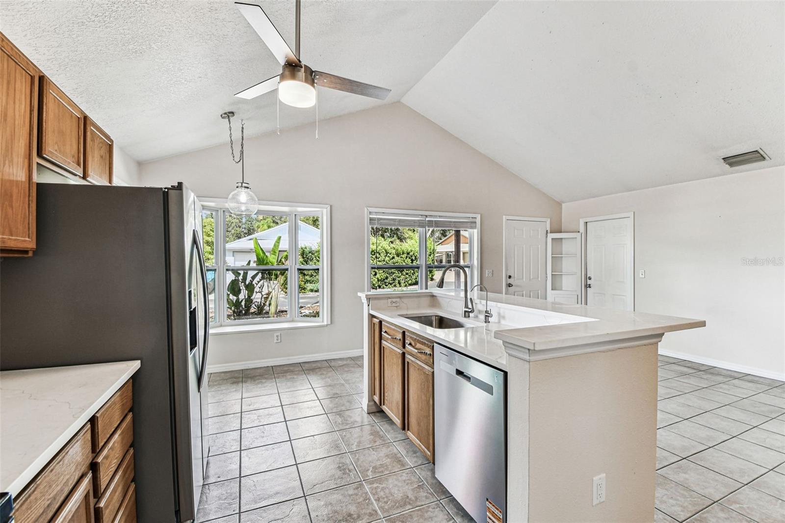 LAKE ST GEORGE SOUTH UNIT III - Residential