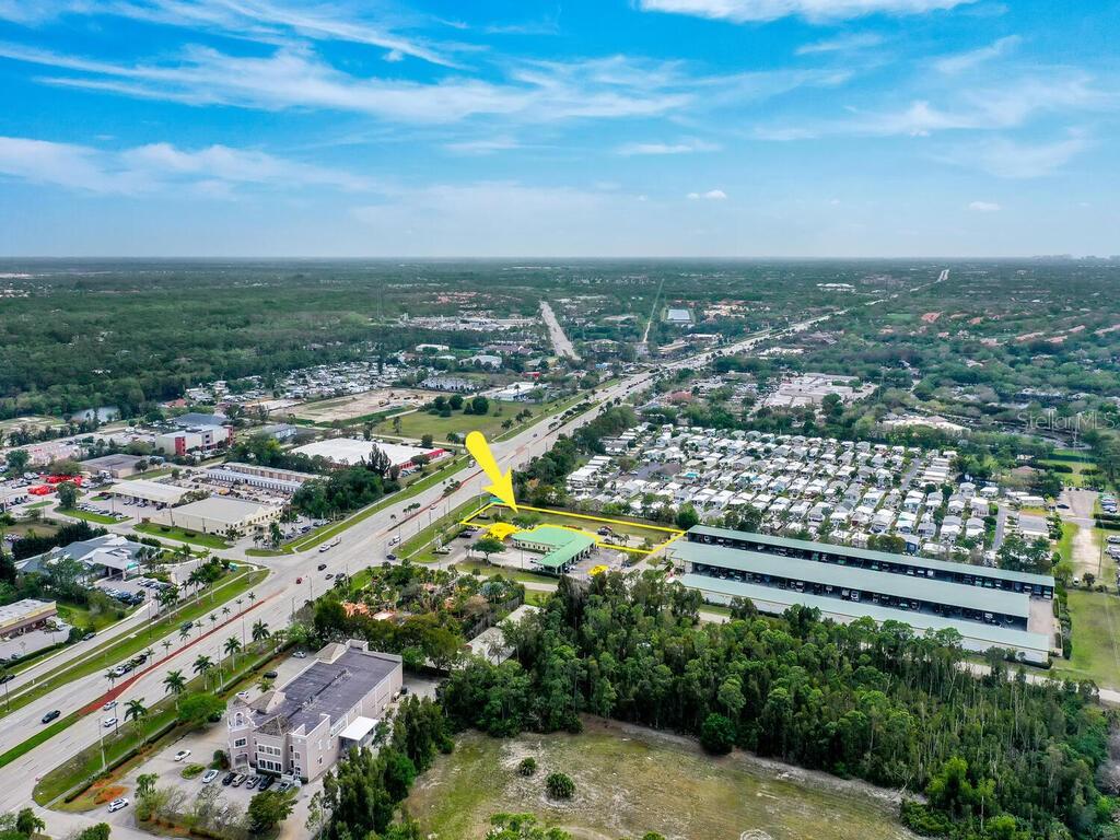 S TAMIAMI TRAIL