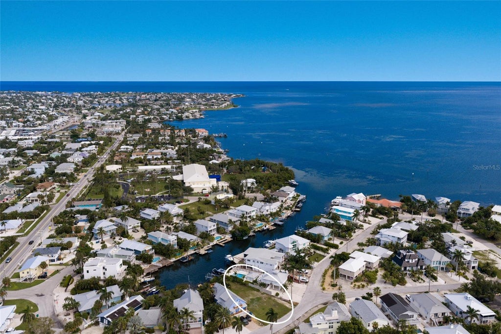 Photo of 214 S Harbor Drive, Holmes Beach, FL 34217 (MLS # A4706669)