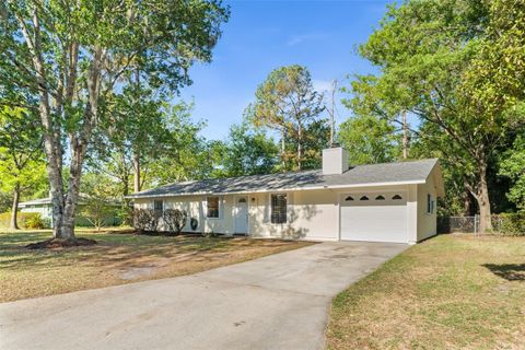 Photo of 6502 NW 27th Terrace, Gainesville, FL 32653 (MLS # GC539522)