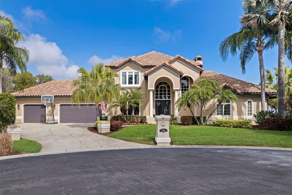 Photo of 1285 Gasparilla Drive NE, St Petersburg, FL 33702 (MLS # TB8484486)