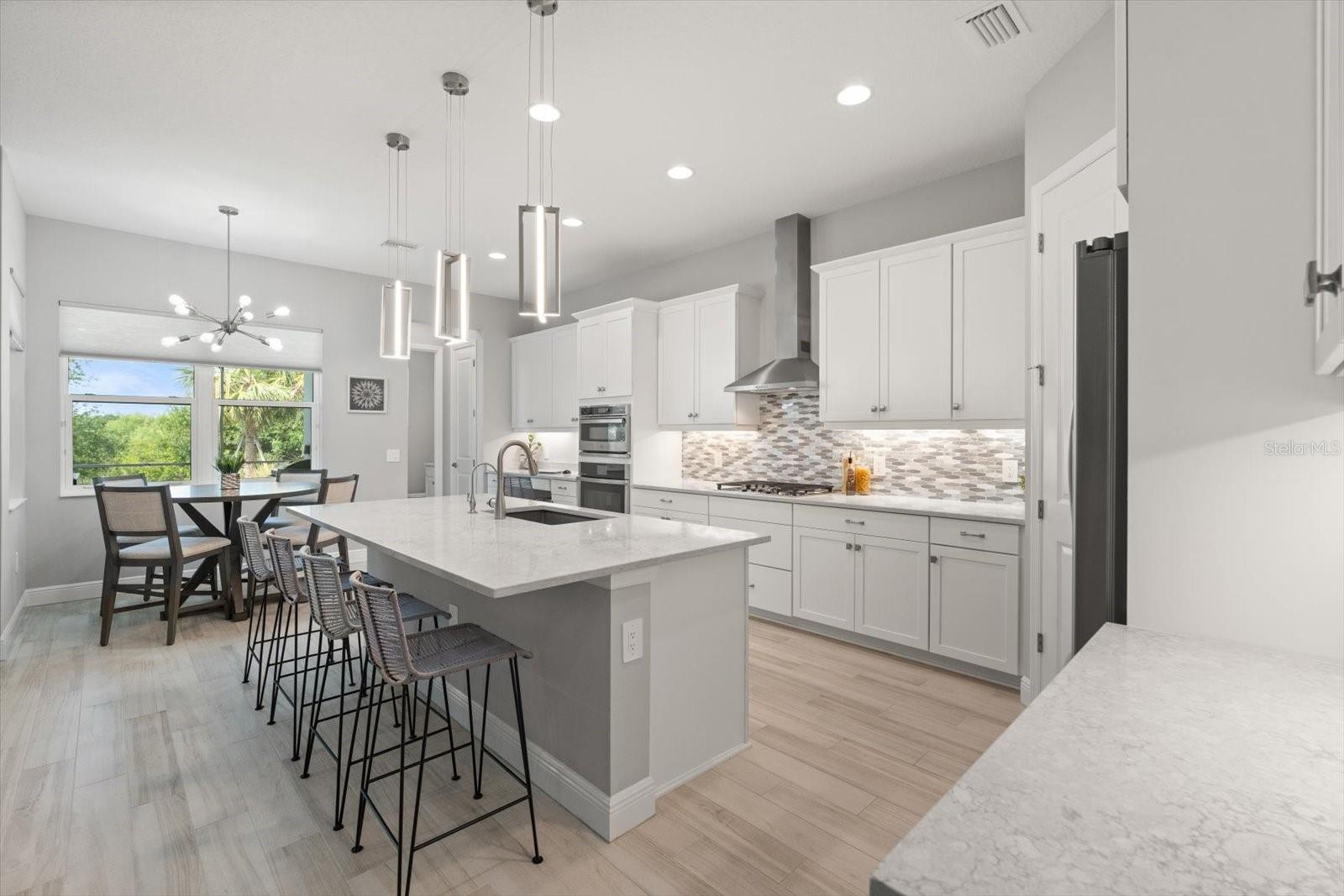 LAKEHOUSE COVE/WATERSIDE PH 1 - Residential