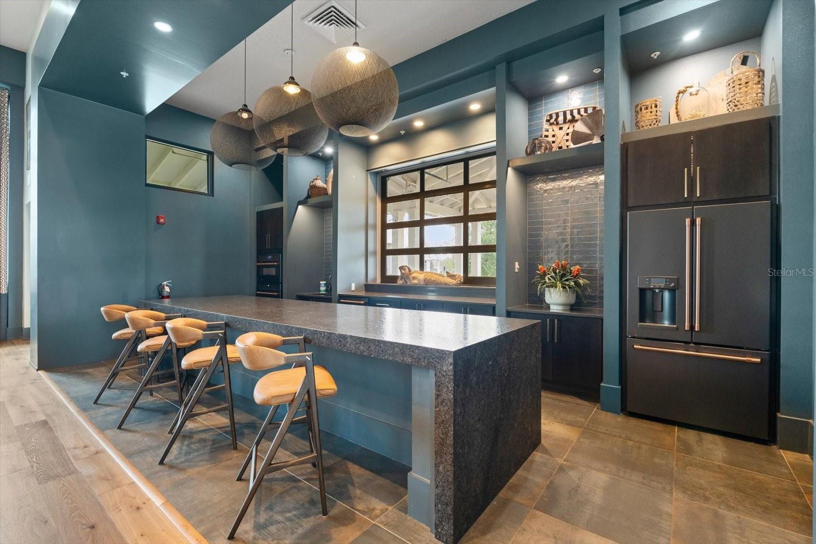 LAKEHOUSE COVE/WATERSIDE PH 1 - Residential