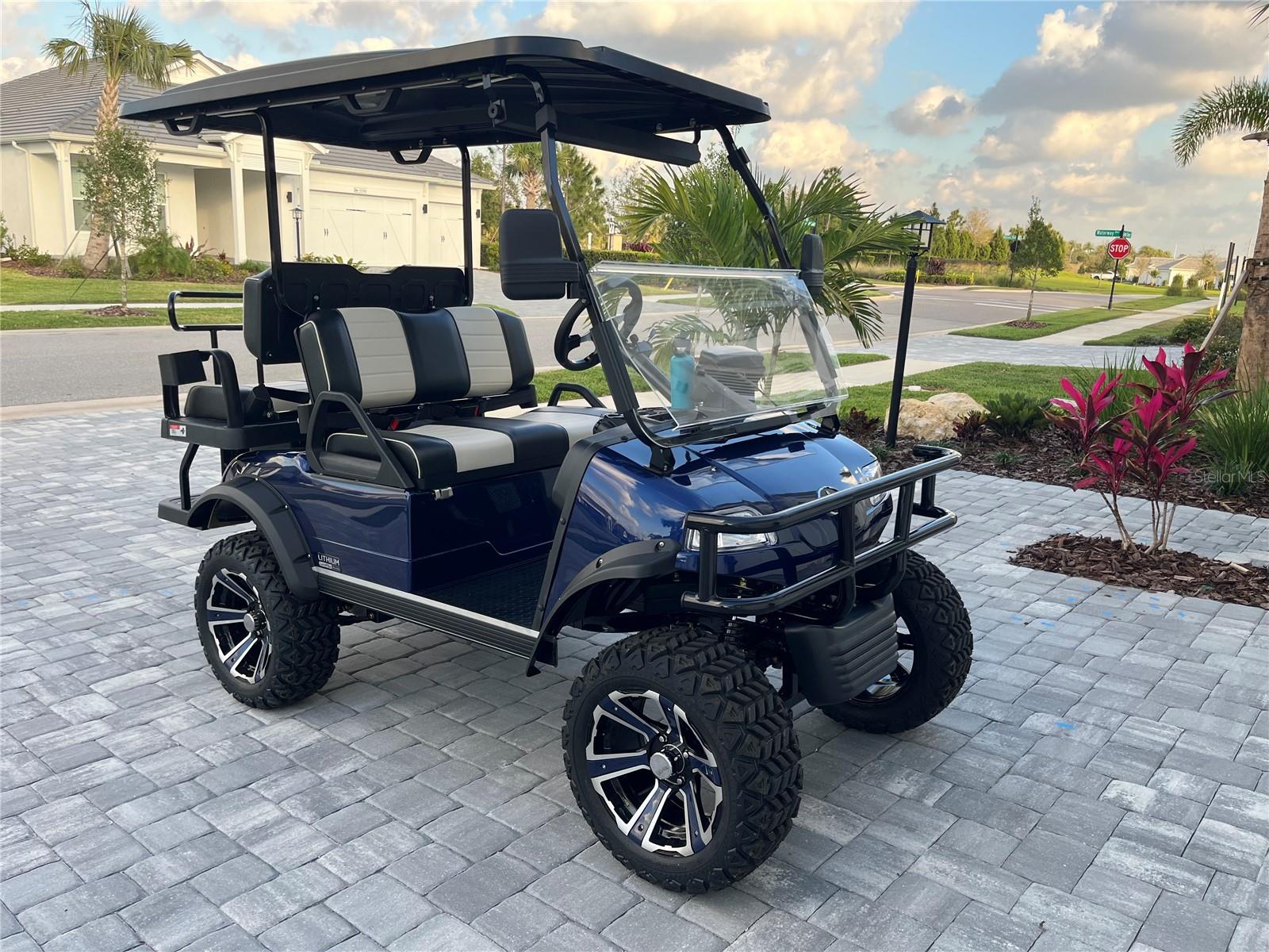 LAKEHOUSE COVE/WATERSIDE PH 1 - Residential