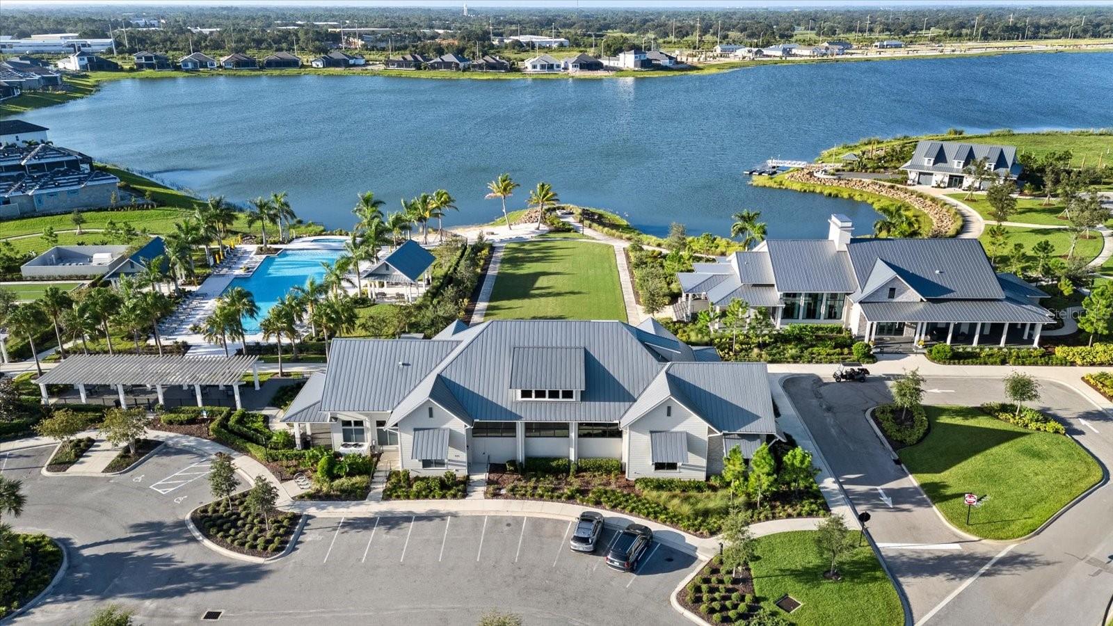 LAKEHOUSE COVE/WATERSIDE PH 1 - Residential