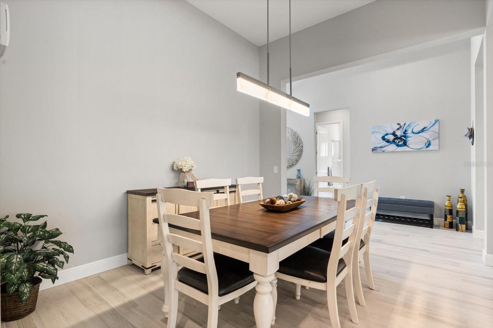 LAKEHOUSE COVE/WATERSIDE PH 1 - Residential