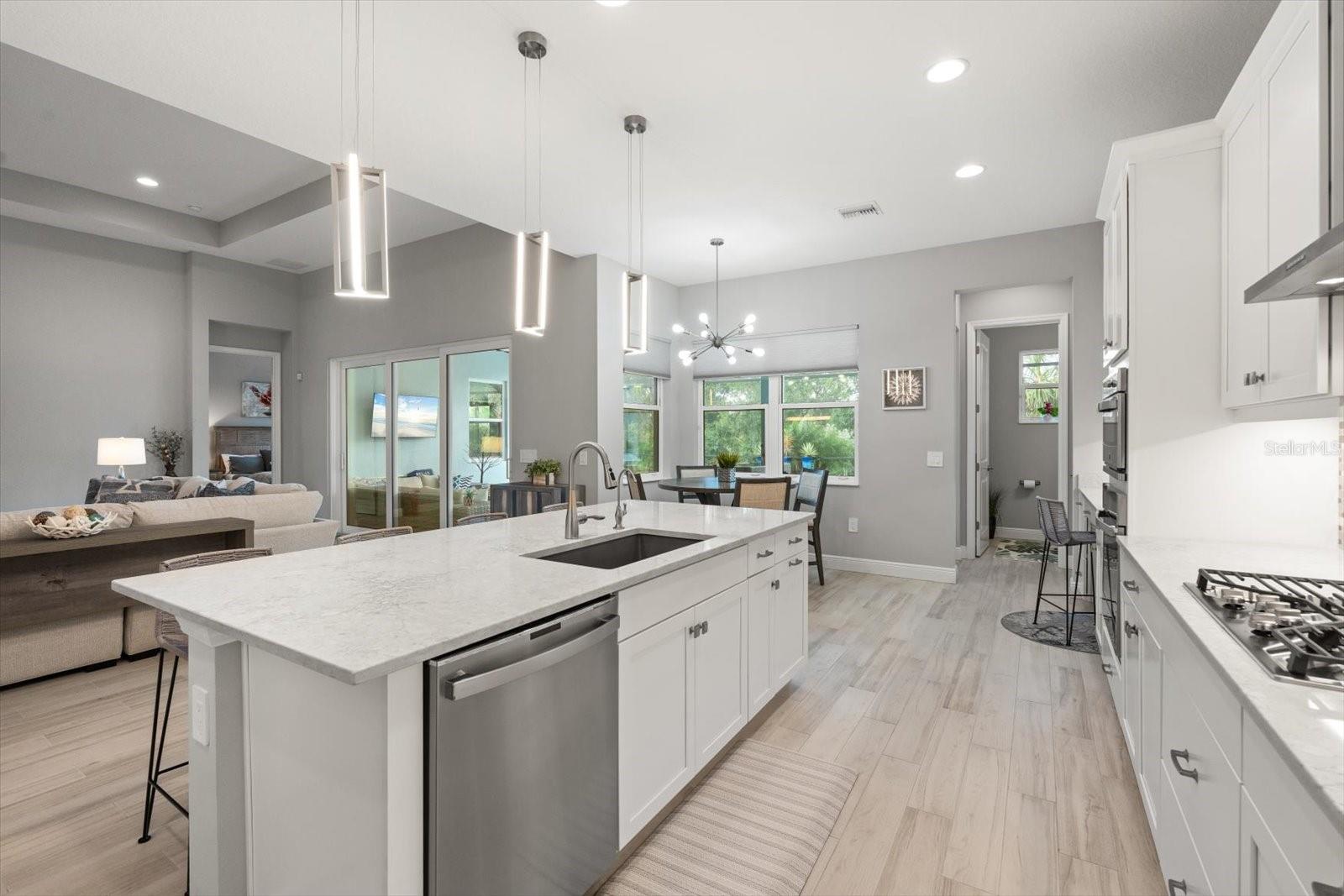 LAKEHOUSE COVE/WATERSIDE PH 1 - Residential